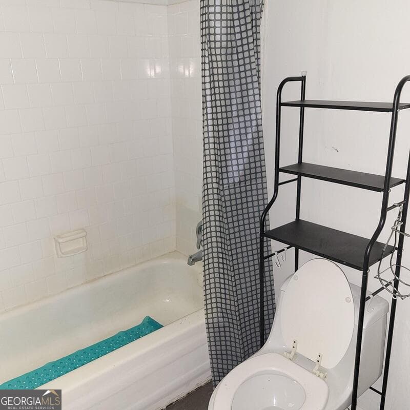 2 bedroom, 2 bathroom, 1,180 sq ft condominium for sale at 3575 Oakvale Road 703A, Decatur, GA 30034 — photo 10