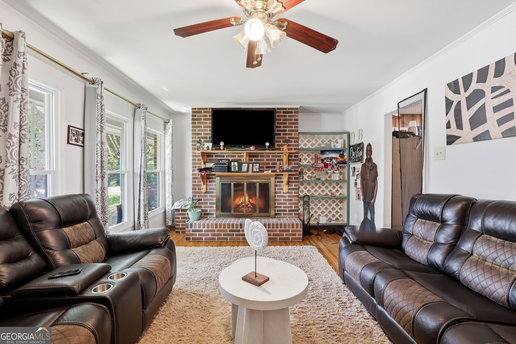 3 bedroom, 1.5 bathroom, 1,358 sq ft single family residence for sale at 327 Poplar Street, Toccoa, GA 30577 — photo 5