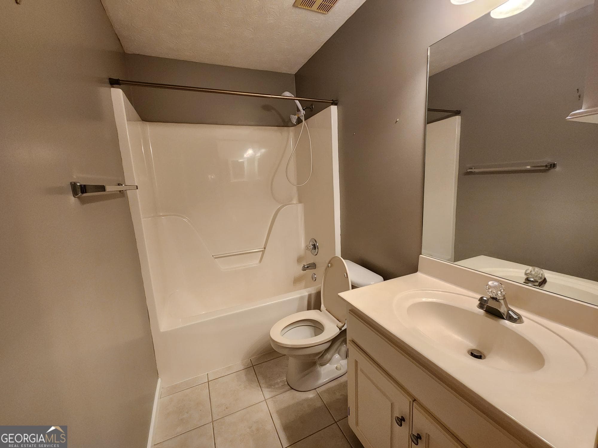 3 bedroom, 2 bathroom, 1,853 sq ft single family residence for rent at 7184 Village Loop, Columbus, GA 31904 for $2,200 a month — photo 7