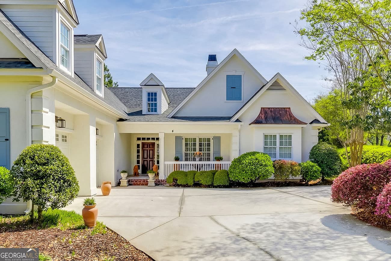 4 bedroom, 4.5 bathroom, 3,300 sq ft single family residence for sale at 4 Jersey Loop, Pooler, GA 31322 — photo 2