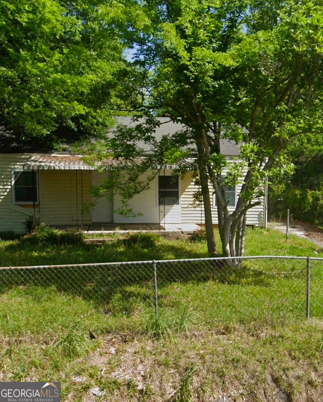 4 bedroom, 2 bathroom, 1,408 sq ft single family residence for sale at 1211 Schley Street, Macon, GA 31206