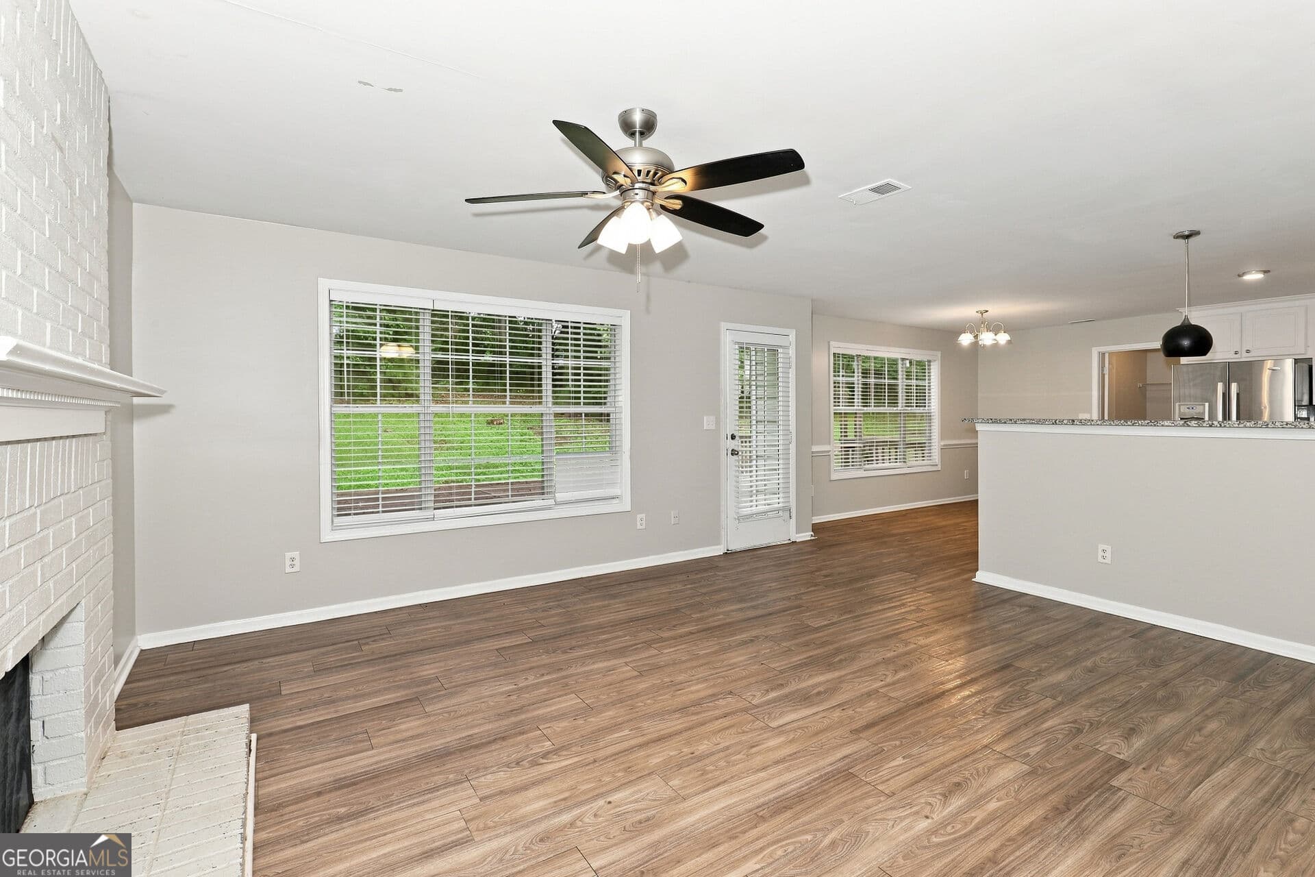 4 bedroom, 2.5 bathroom, 2,542 sq ft single family residence for sale at 133 Crown Oaks Drive, Stockbridge, GA 30281 — photo 6