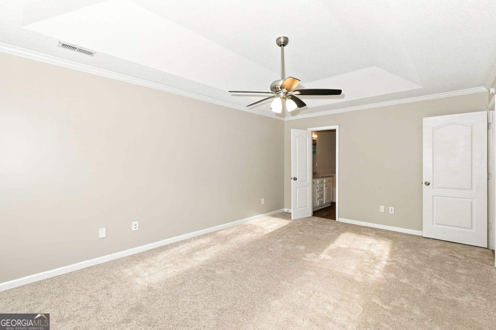 4 bedroom, 2.5 bathroom, 2,542 sq ft single family residence for sale at 133 Crown Oaks Drive, Stockbridge, GA 30281 — photo 9