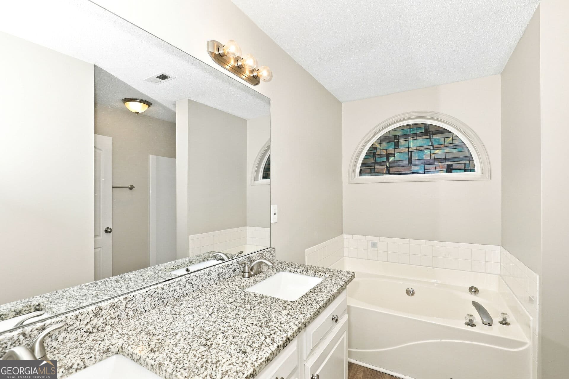 4 bedroom, 2.5 bathroom, 2,542 sq ft single family residence for sale at 133 Crown Oaks Drive, Stockbridge, GA 30281 — photo 10