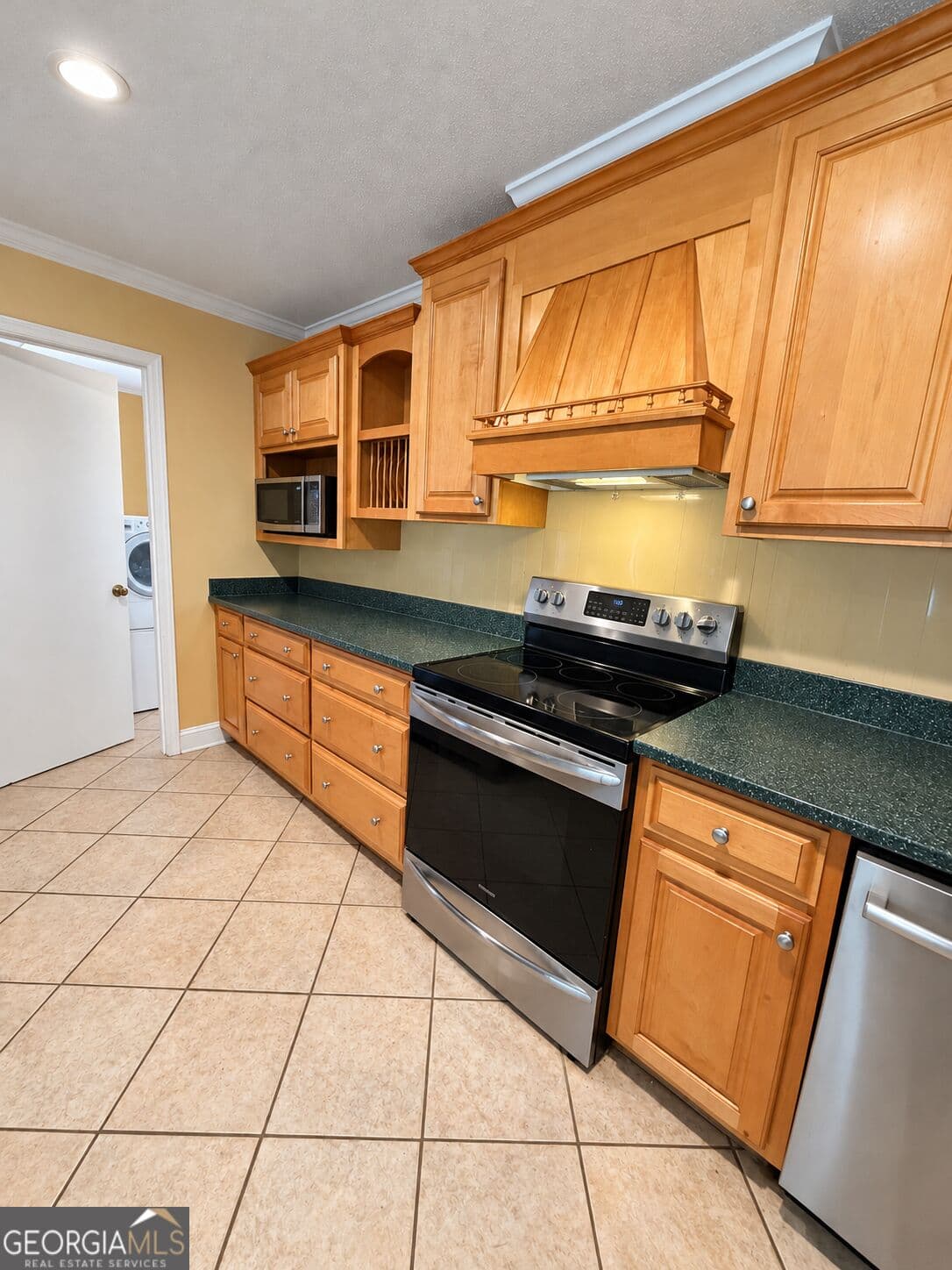 3 bedroom, 2 bathroom, 1,560 sq ft single family residence for sale at 1508 James Wilson Drive, Vidalia, GA 30474 — photo 3