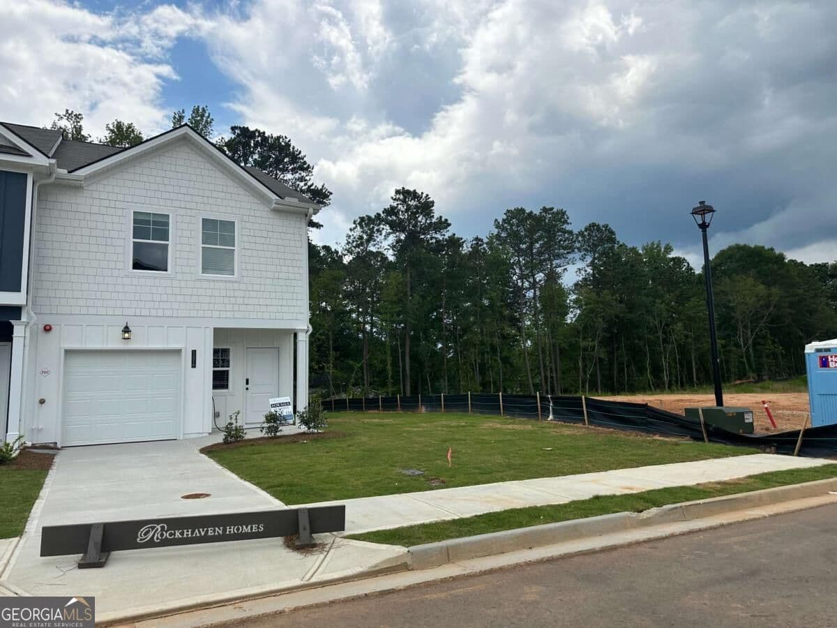 3 bedroom, 2.5 bathroom, 1,467 sq ft townhouse for sale at 9468 Maple Grove Lane LOT 67, Jonesboro, GA 30238