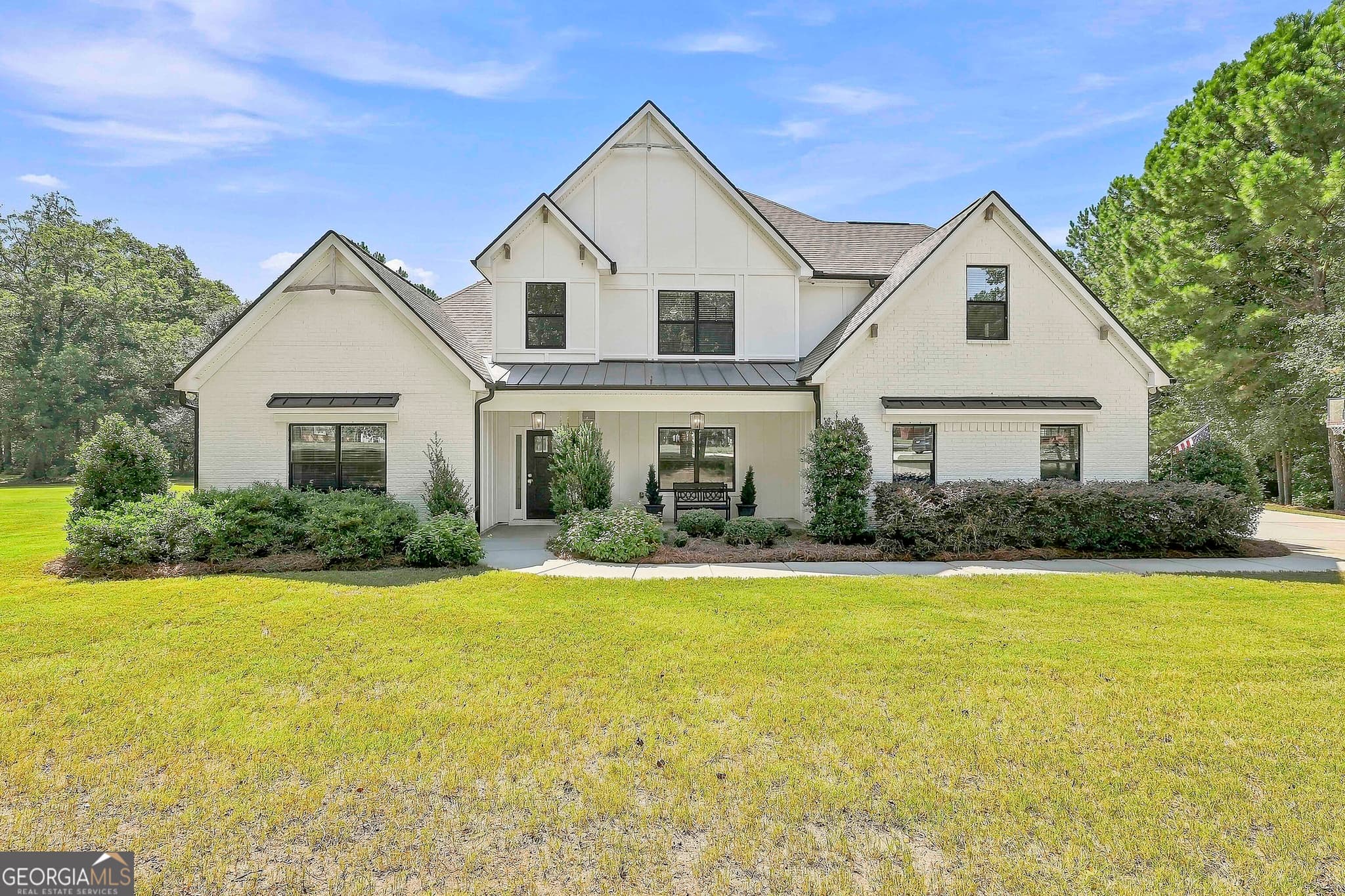 4 bedroom, 3.5 bathroom, 3,717 sq ft single family residence for sale at 35 Fern Mill Lane, Senoia, GA 30276 — photo 1 of 62