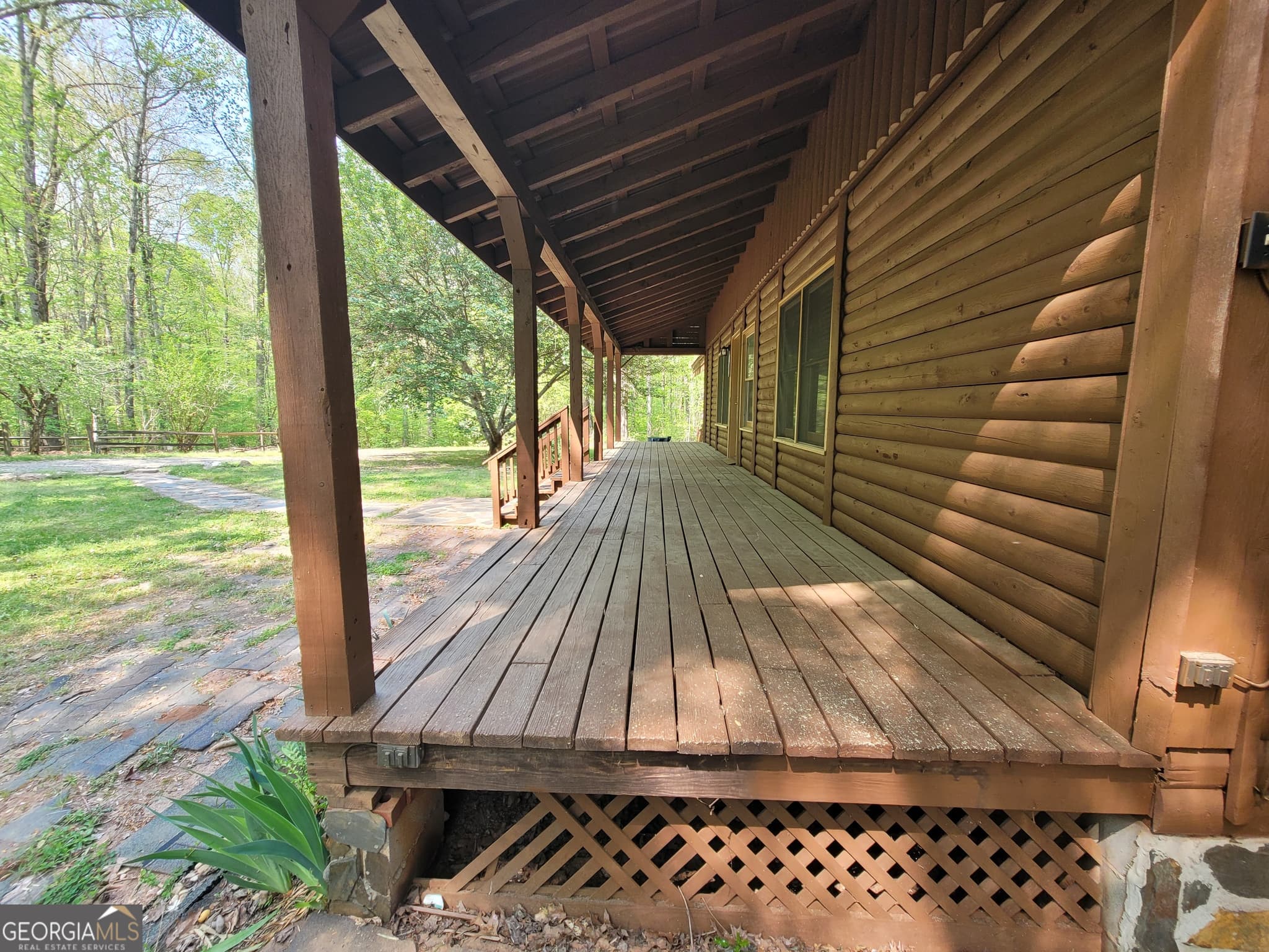 4 bedroom, 2 bathroom, 2,400 sq ft cabin,single family residence for rent at 2391 Booth Circle, Winder, GA 30680 for $2,100 a month — photo 3