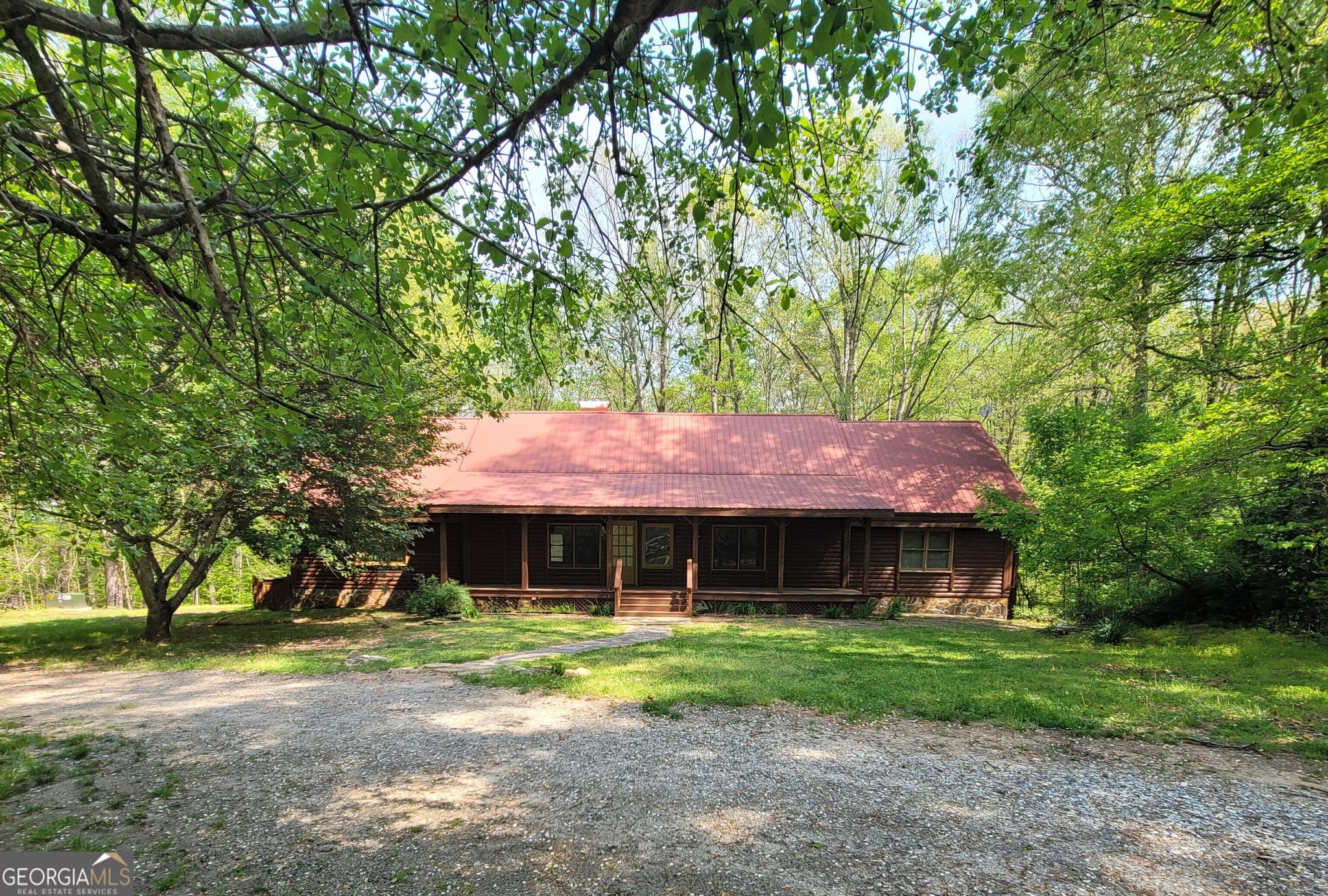 4 bedroom, 2 bathroom, 2,400 sq ft cabin,single family residence for rent at 2391 Booth Circle, Winder, GA 30680 for $2,100 a month