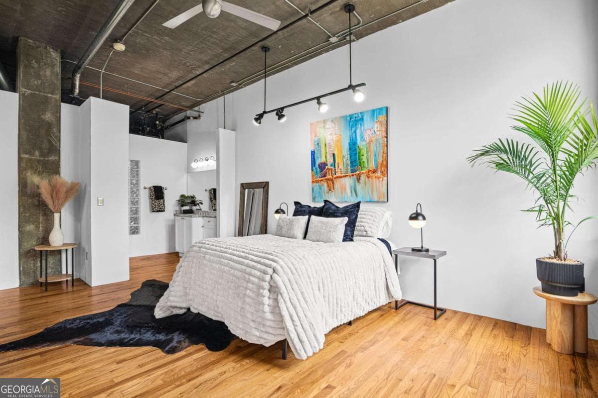 1 bedroom, 1 bathroom, 1,080 sq ft loft,condominium for sale at 3235 Roswell Road 620, Atlanta, GA 30305 — photo 7