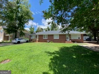 2 bedroom, 1 bathroom, 859 sq ft duplex for rent at 256 E Broad Street UNIT A, Winder, GA 30680 for $1,395 a month — photo 1 of 1