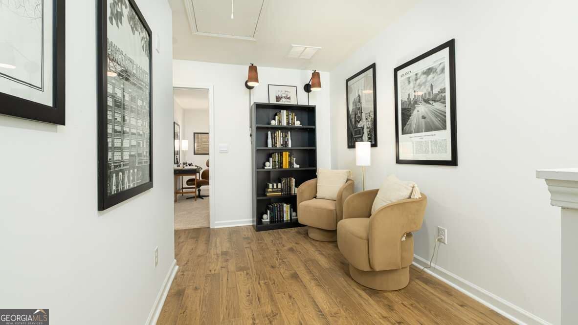 3 bedroom, 2.5 bathroom townhouse for sale at 504 Woodcreek Circle 4, Atlanta, GA 30331 — photo 9