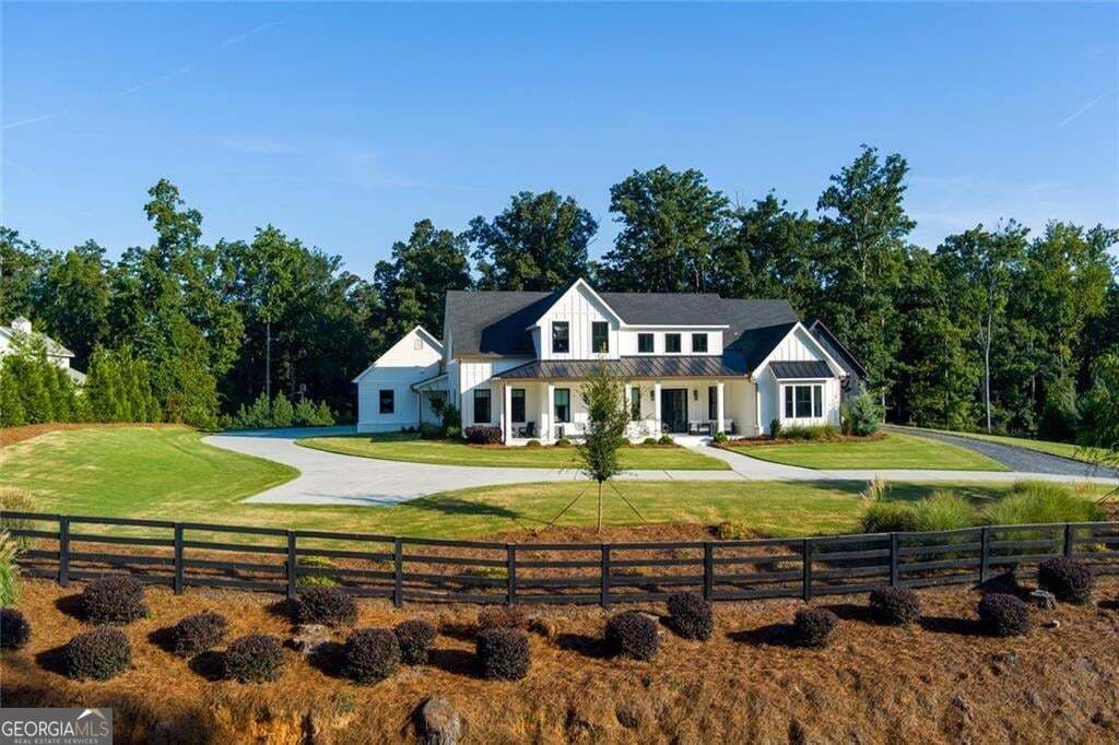 5 bedroom, 6 bathroom, 4,633 sq ft single family residence for sale at 2129 Sugar Pike Road, Woodstock, GA 30188 — photo 5