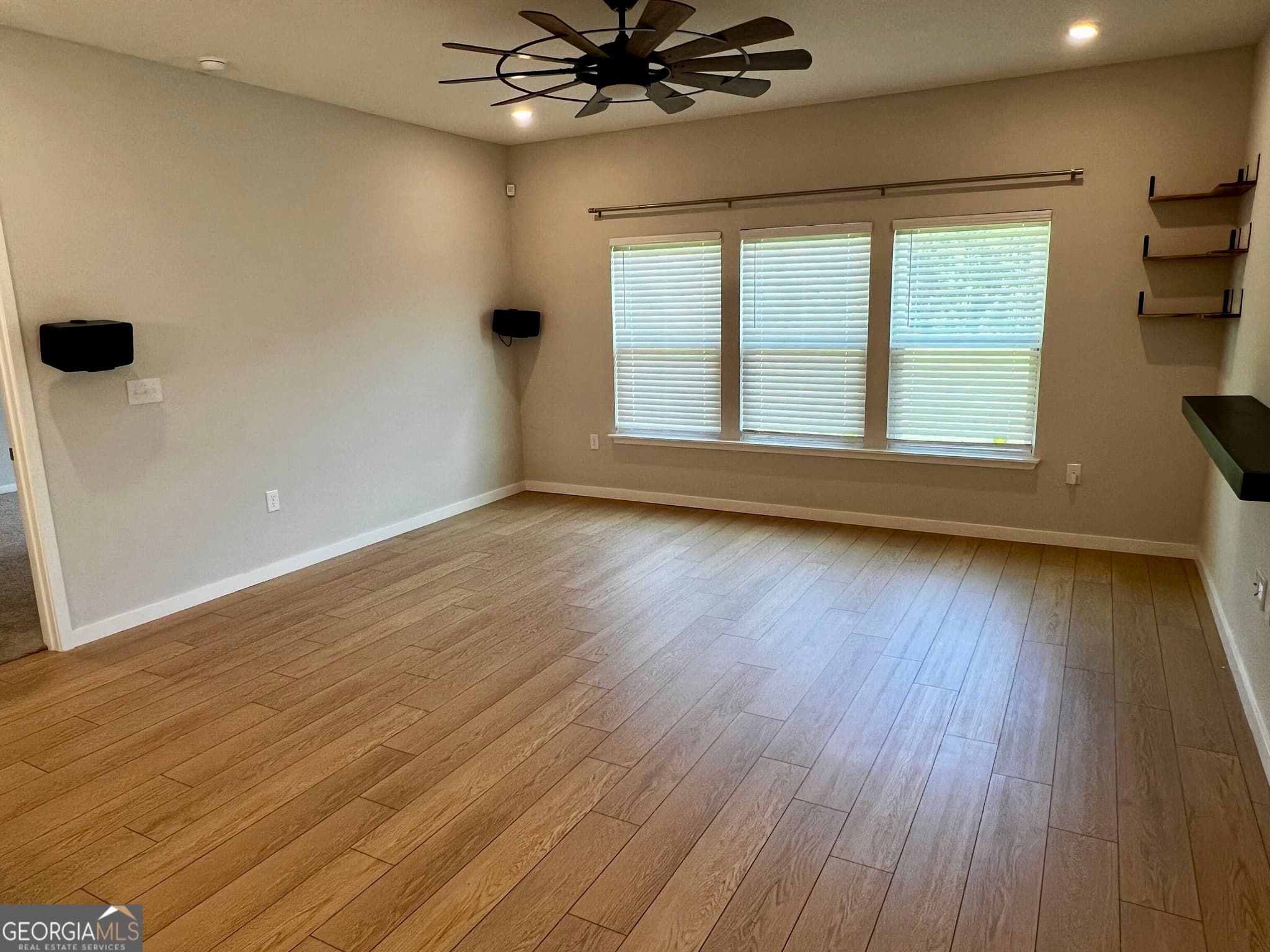 3 bedroom, 2 bathroom, 1,835 sq ft single family residence for rent at 204 Park View Lane, Kingsland, GA 31548 for $2,400 a month — photo 4