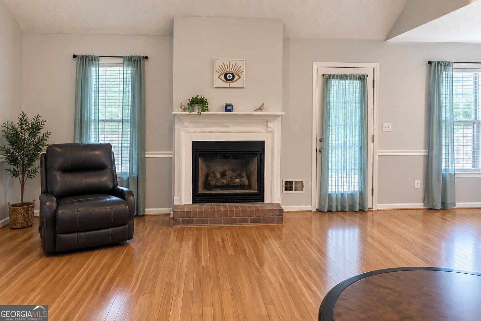 4 bedroom, 3 bathroom, 1,908 sq ft single family residence for sale at 180 Oakwood Circle, Stockbridge, GA 30281 — photo 6