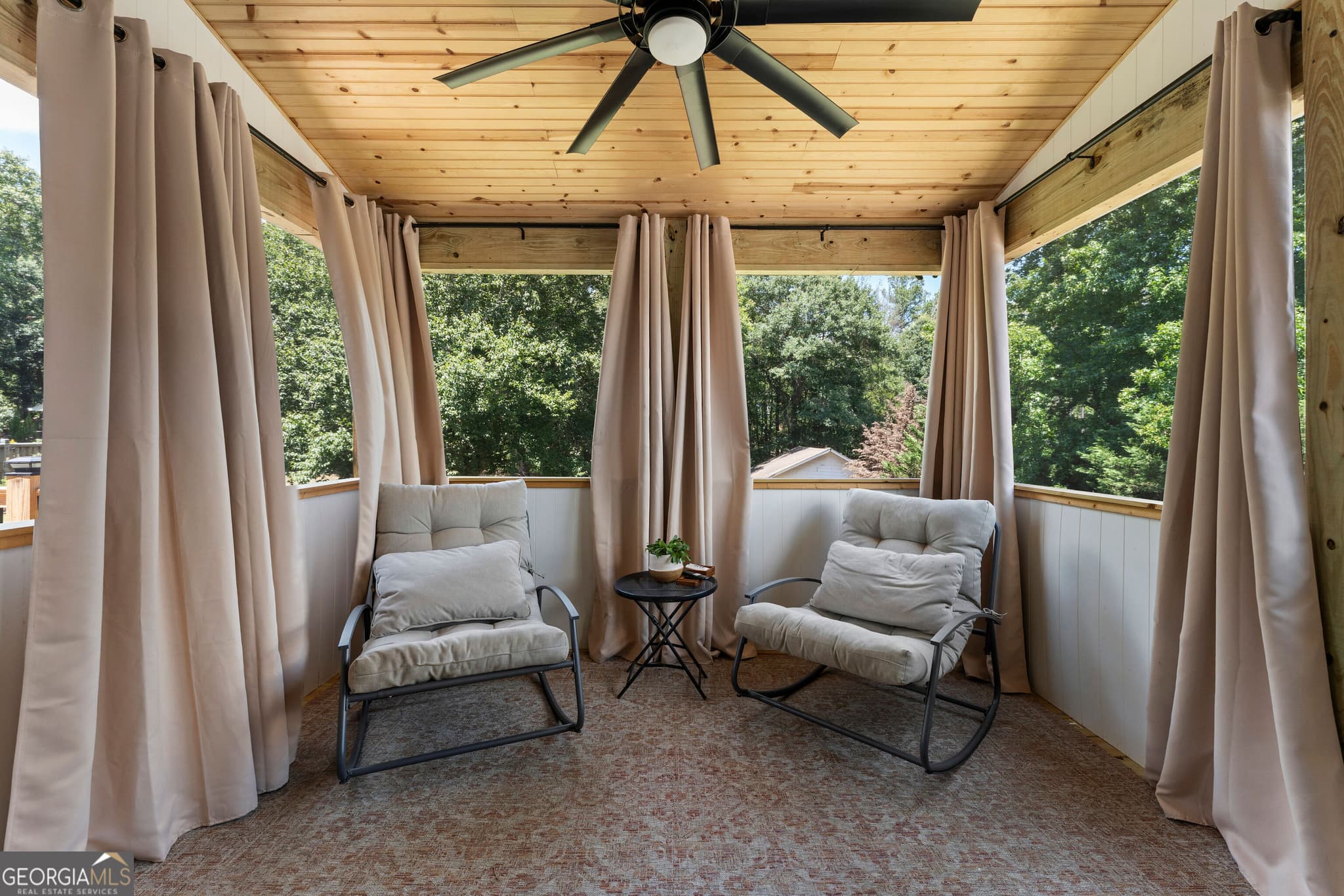 5 bedroom, 4.5 bathroom, 3,678 sq ft single family residence for sale at 9 Topridge Drive, Cartersville, GA 30120 — photo 3