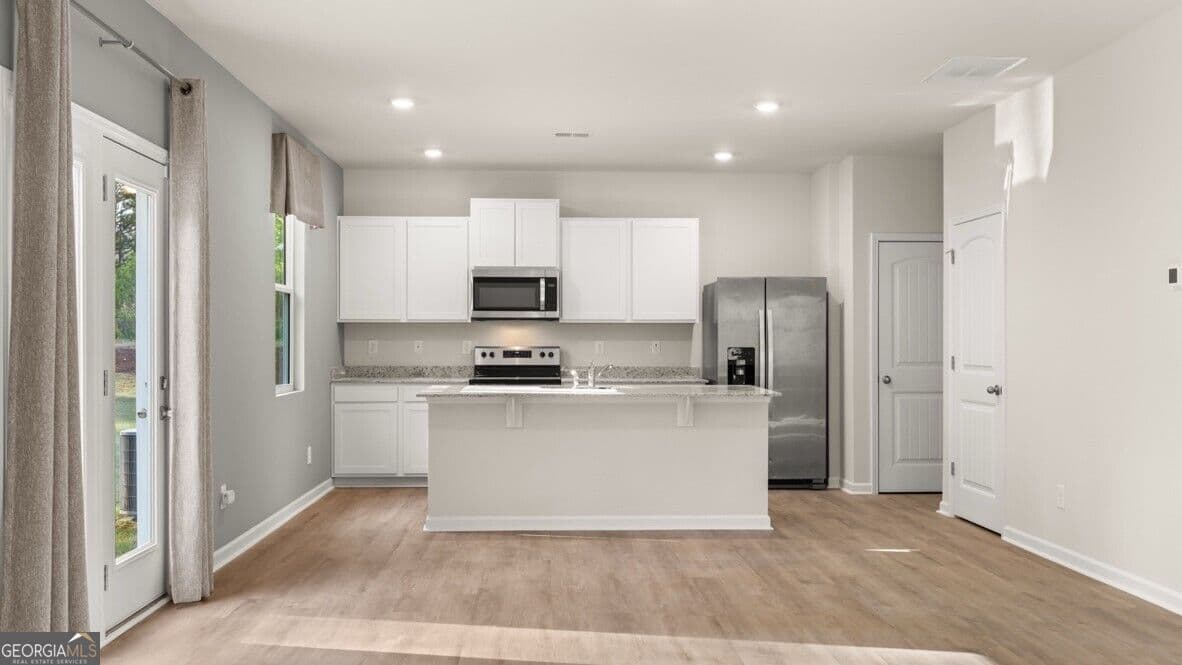 4 bedroom, 2.5 bathroom, 2,176 sq ft single family residence for sale at 439 Creekview Way, Dallas, GA 30132 — photo 4