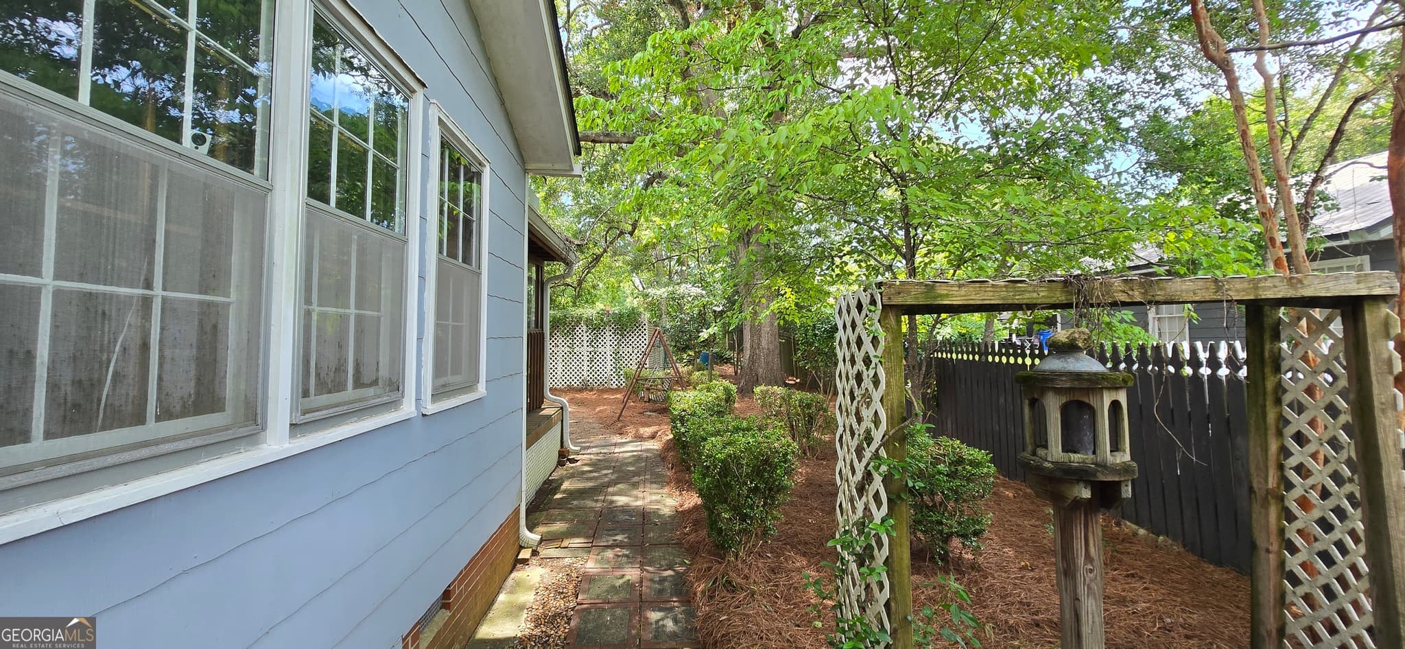 4 bedroom, 2 bathroom, 2,357 sq ft single family residence under contract at 210 Penn Avenue, Dublin, GA 31021 — photo 8