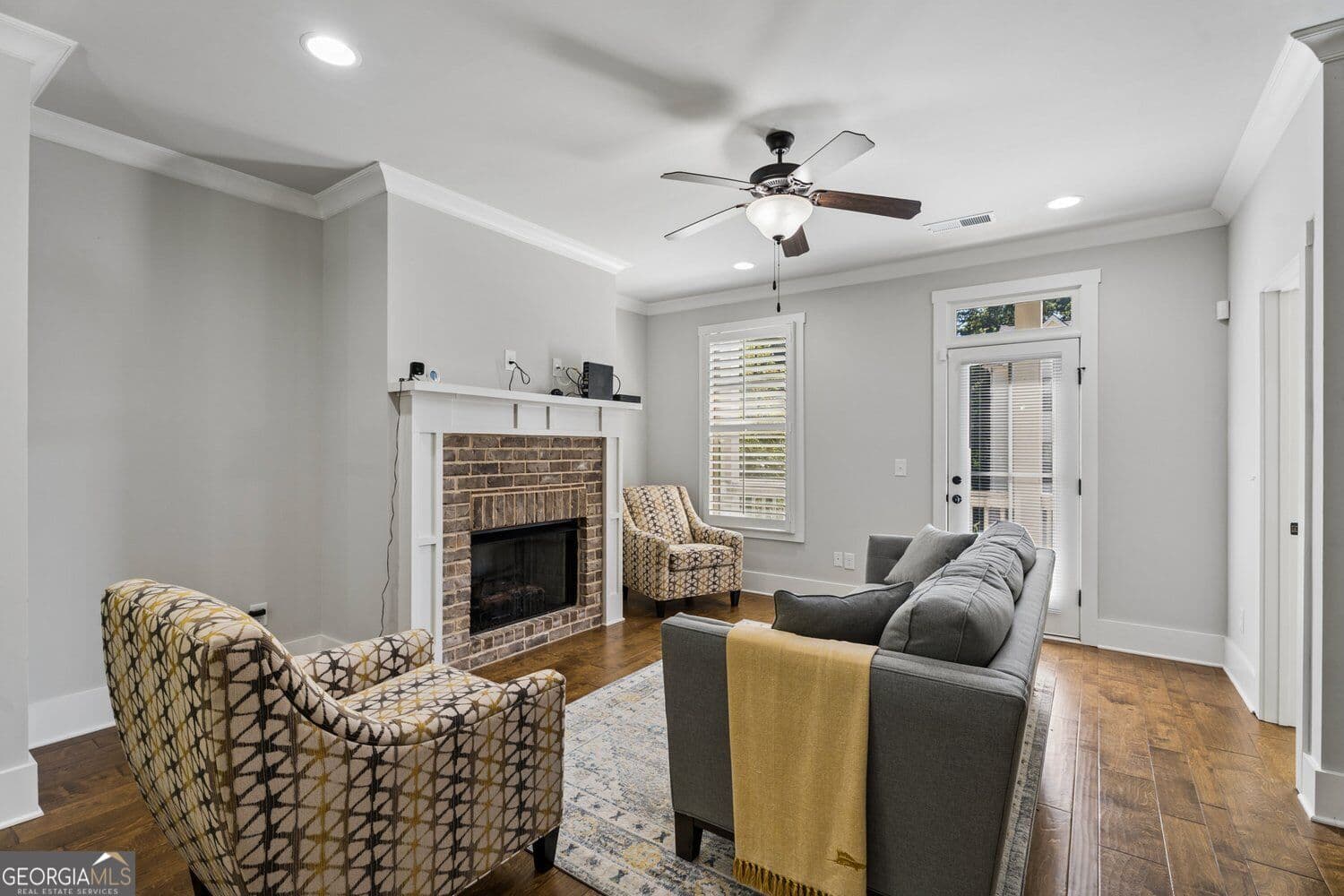3 bedroom, 3.5 bathroom, 2,045 sq ft townhouse for sale at 2417 Misty Hollow Place, College Park, GA 30337 — photo 5