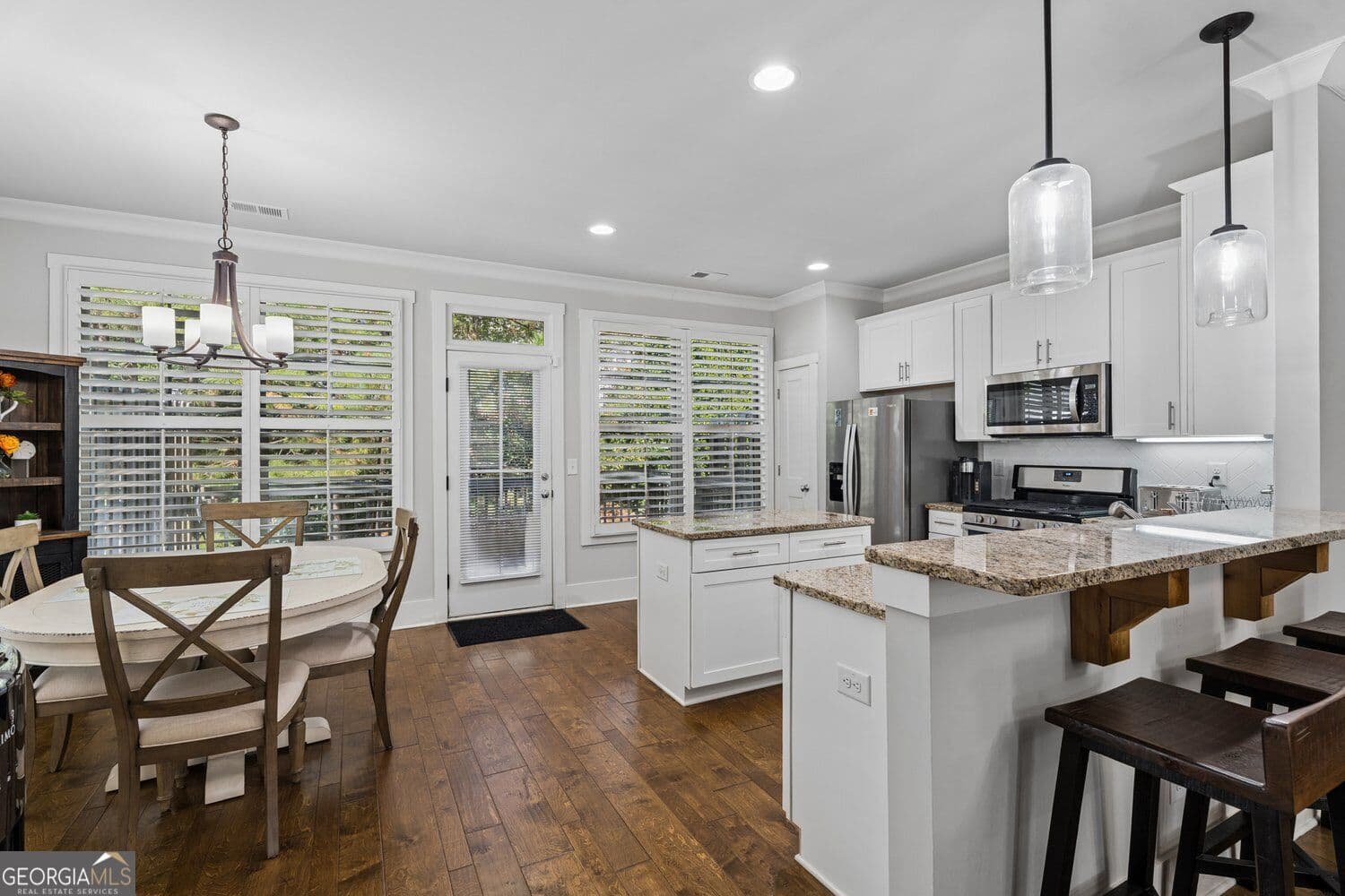 3 bedroom, 3.5 bathroom, 2,045 sq ft townhouse for sale at 2417 Misty Hollow Place, College Park, GA 30337 — photo 10