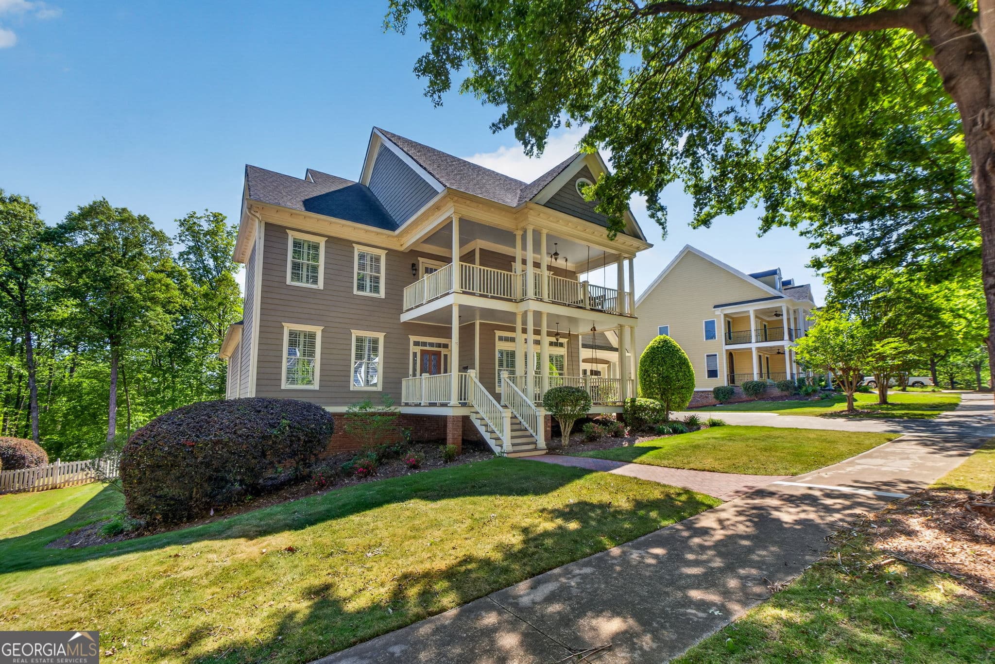 5 bedroom, 4.5 bathroom, 4,430 sq ft single family residence for sale at 4013 Andover Circle, Mcdonough, GA 30252 — photo 2
