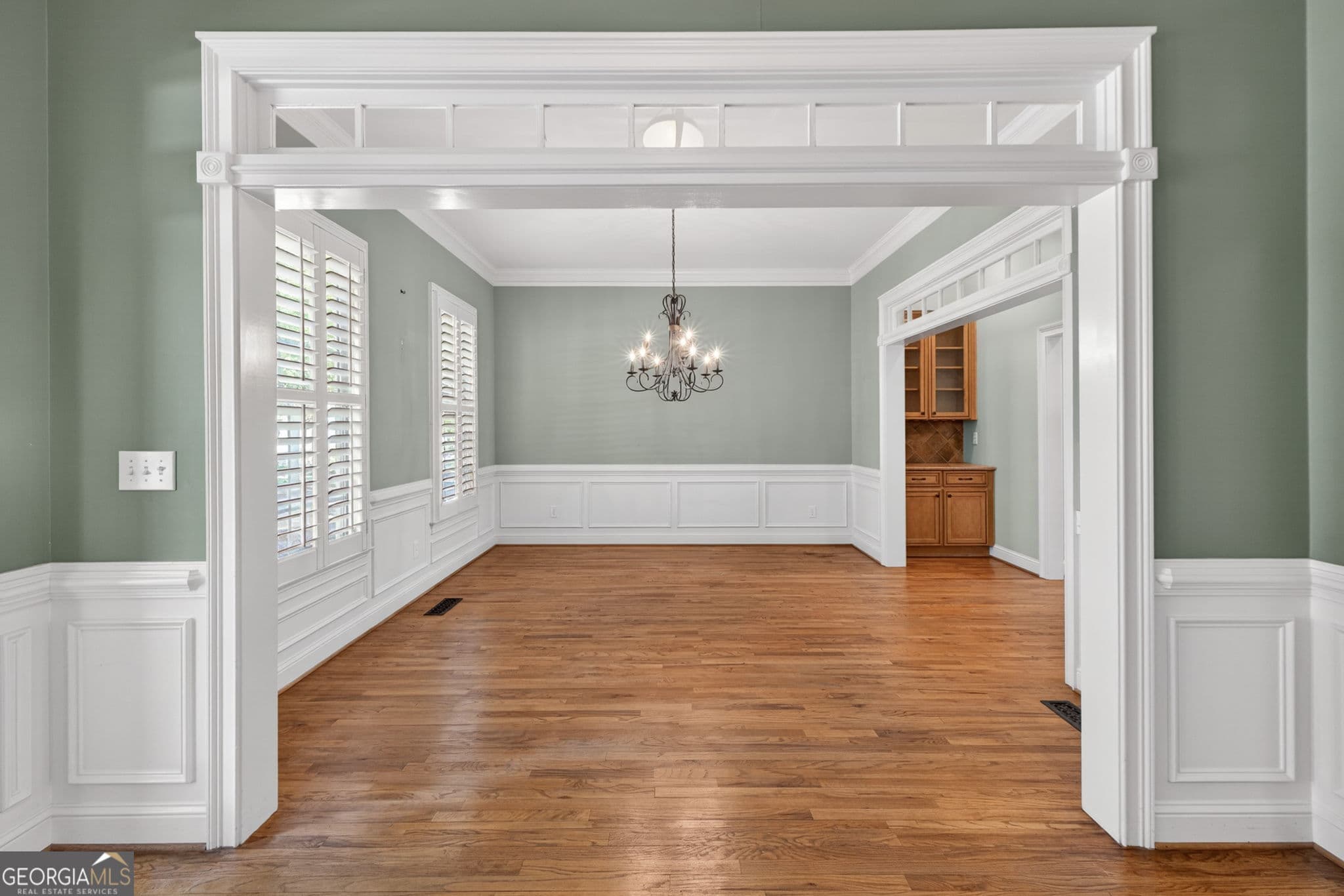 5 bedroom, 4.5 bathroom, 4,430 sq ft single family residence for sale at 4013 Andover Circle, Mcdonough, GA 30252 — photo 9