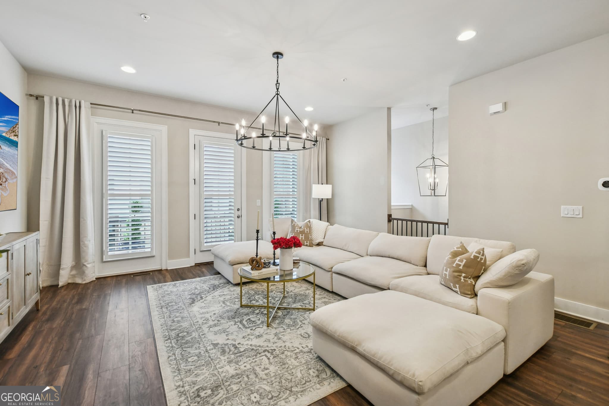 4 bedroom, 3.5 bathroom, 2,582 sq ft townhouse for sale at 220 Mitchell Lane, Woodstock, GA 30188 — photo 2