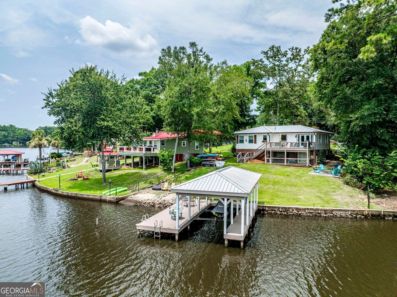 3 bedroom, 2 bathroom, 1,680 sq ft single family residence for sale at 112 Oak Lane, Eatonton, GA 31024