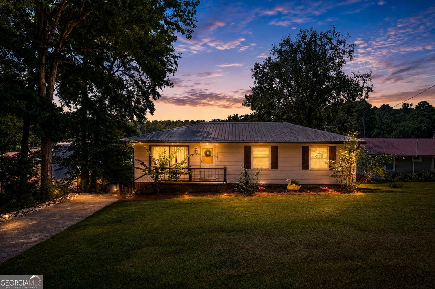 3 bedroom, 2 bathroom, 1,680 sq ft single family residence for sale at 112 Oak Lane, Eatonton, GA 31024 — photo 9