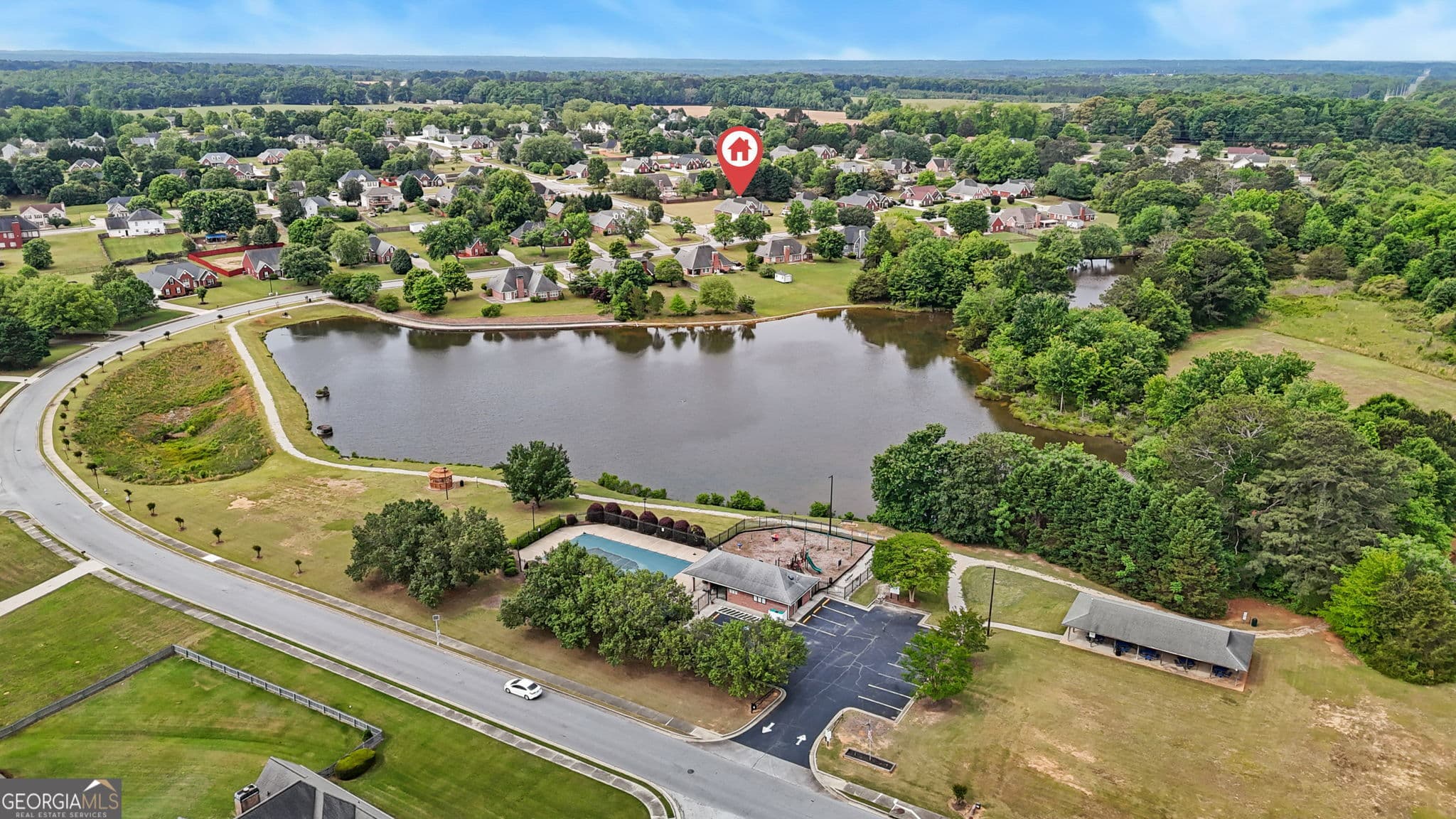 3 bedroom, 2 bathroom, 2,197 sq ft single family residence for sale at 800 Karie Drive, Mcdonough, GA 30253 — photo 5