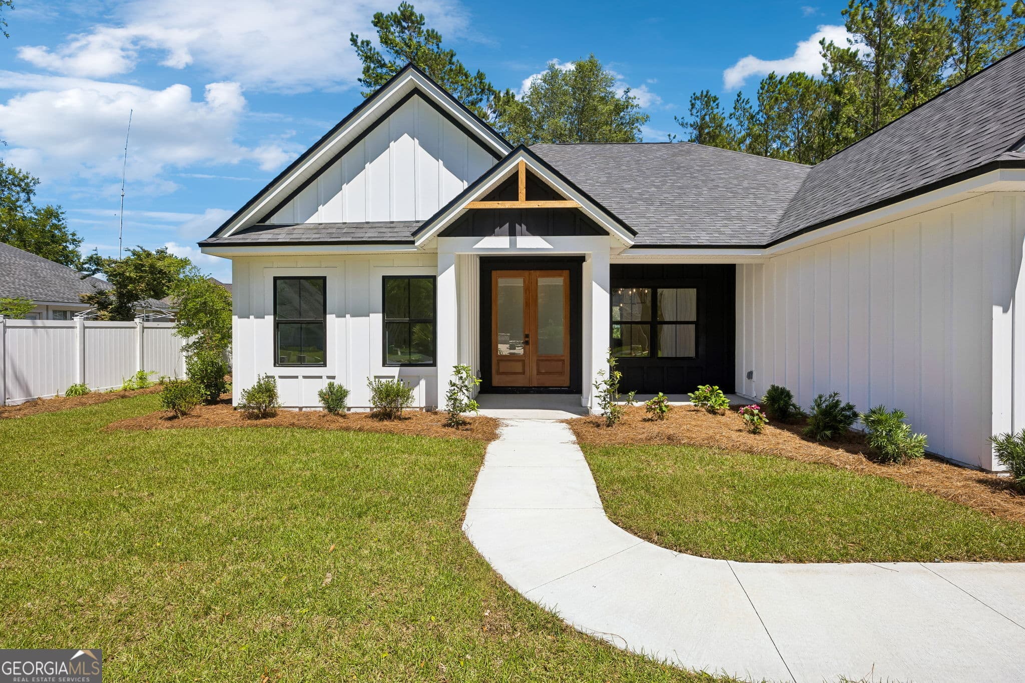 4 bedroom, 3 bathroom, 2,234 sq ft single family residence for sale at 102 Tidewater Circle, Kingsland, GA 31548 — photo 9