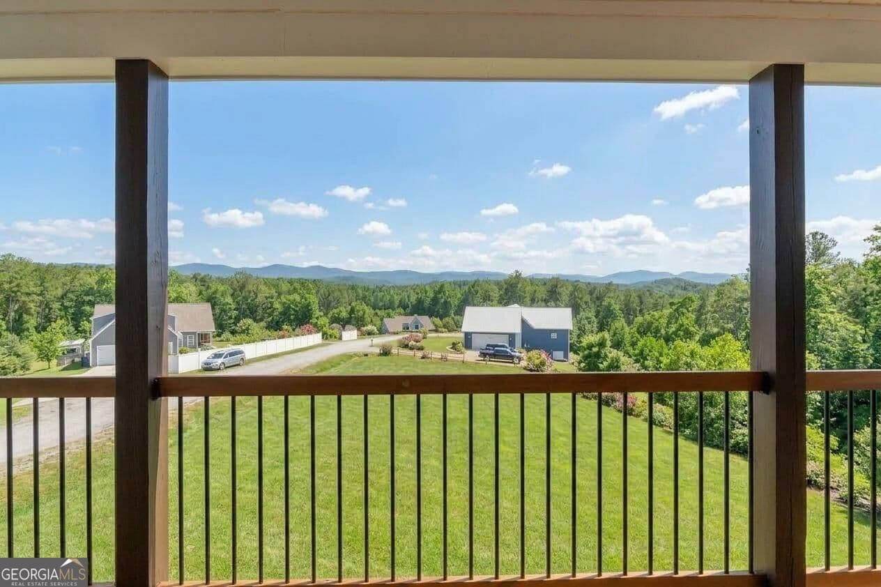 4 bedroom, 3.5 bathroom, 2,800 sq ft single family residence for sale at 30 Station Gap, Dahlonega, GA 30533 — photo 3