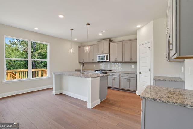 5 bedroom, 2.5 bathroom single family residence for sale at 65 Shelby Court, Commerce, GA 30529 — photo 10