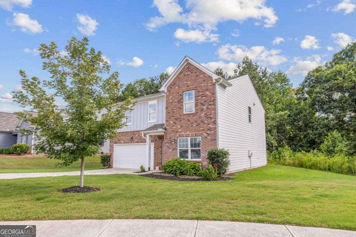 4 bedroom, 2.5 bathroom, 2,479 sq ft single family residence for sale at 155 Cherohala Court, Covington, GA 30016 — photo 2