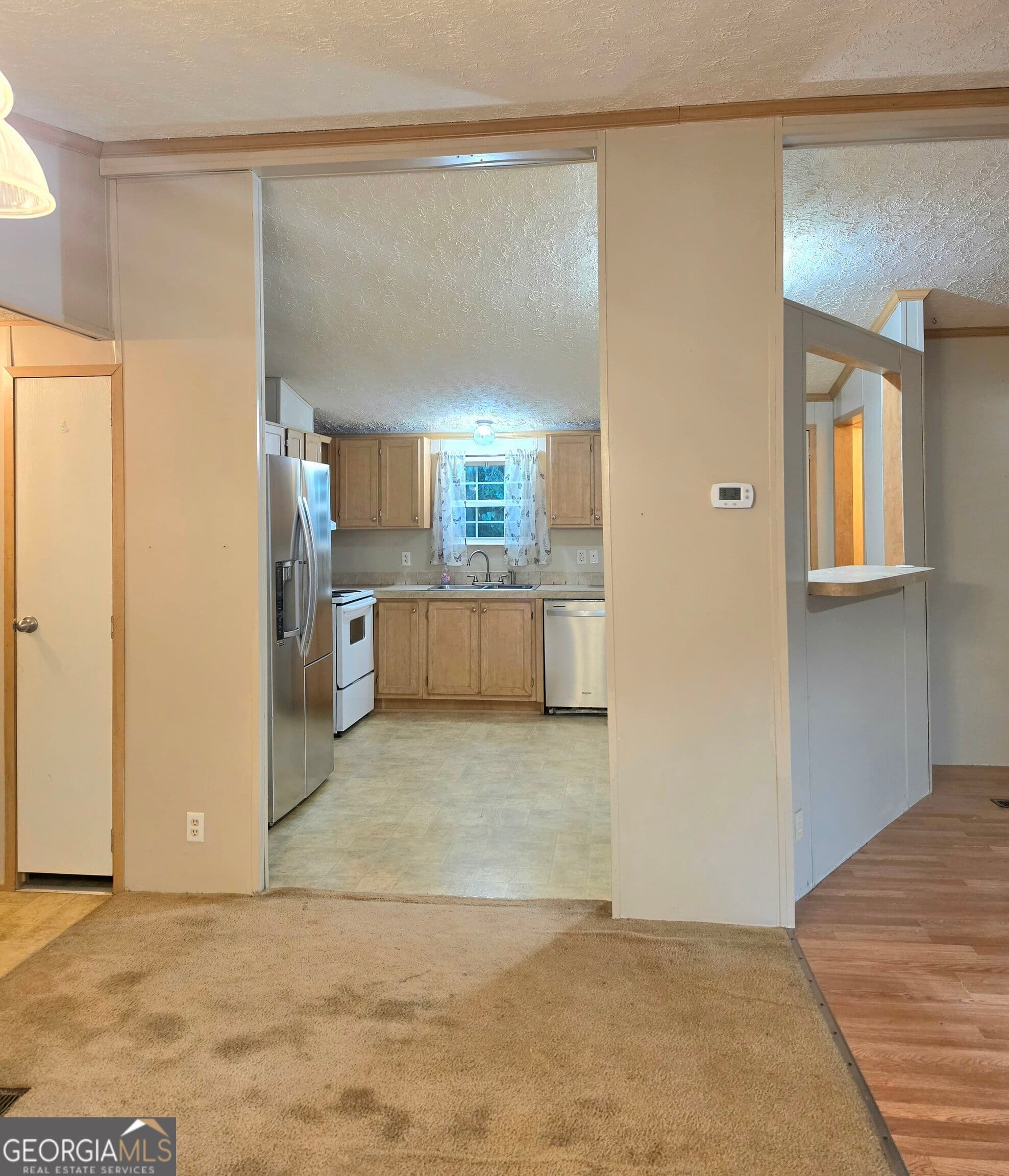 3 bedroom, 2 bathroom, 1,607 sq ft manufactured home,single family residence for sale at 1071 County Road 491, Lafayette, AL 36862 — photo 5