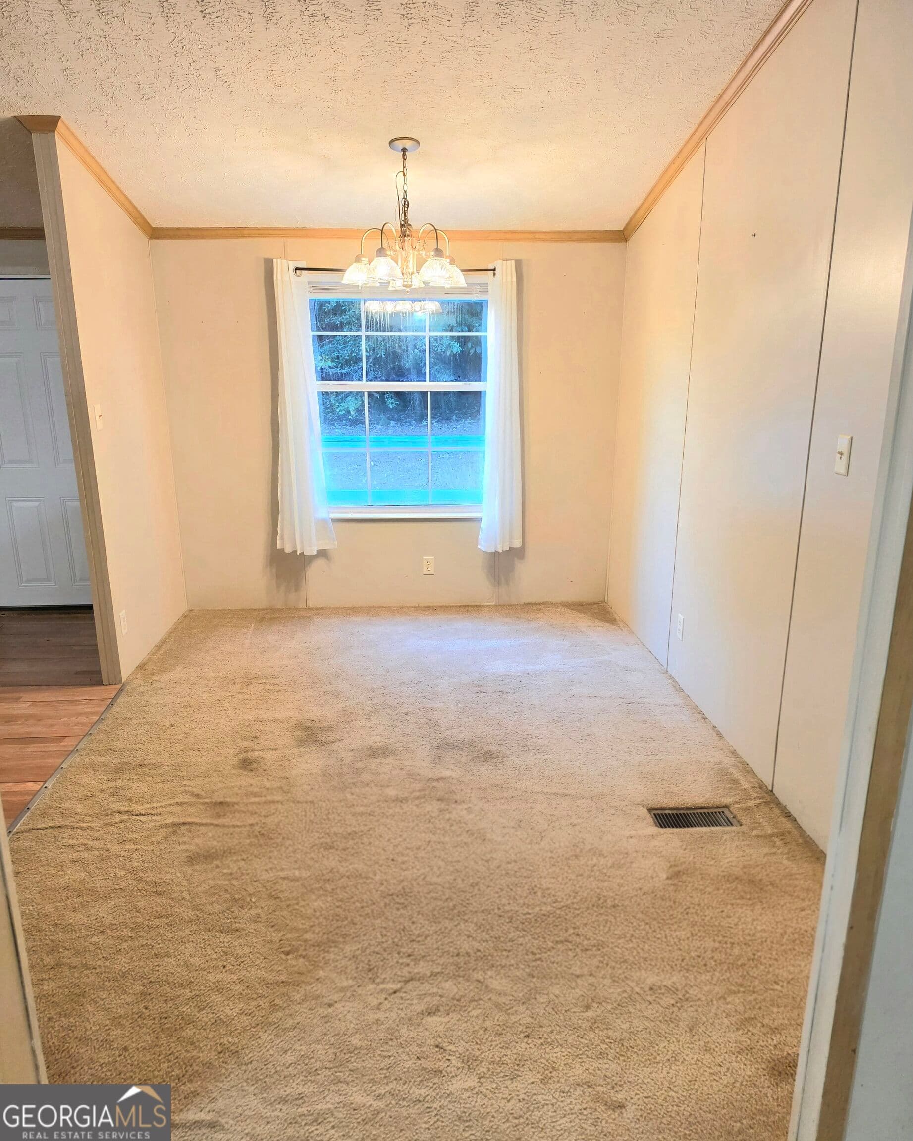 3 bedroom, 2 bathroom, 1,607 sq ft manufactured home,single family residence for sale at 1071 County Road 491, Lafayette, AL 36862 — photo 10