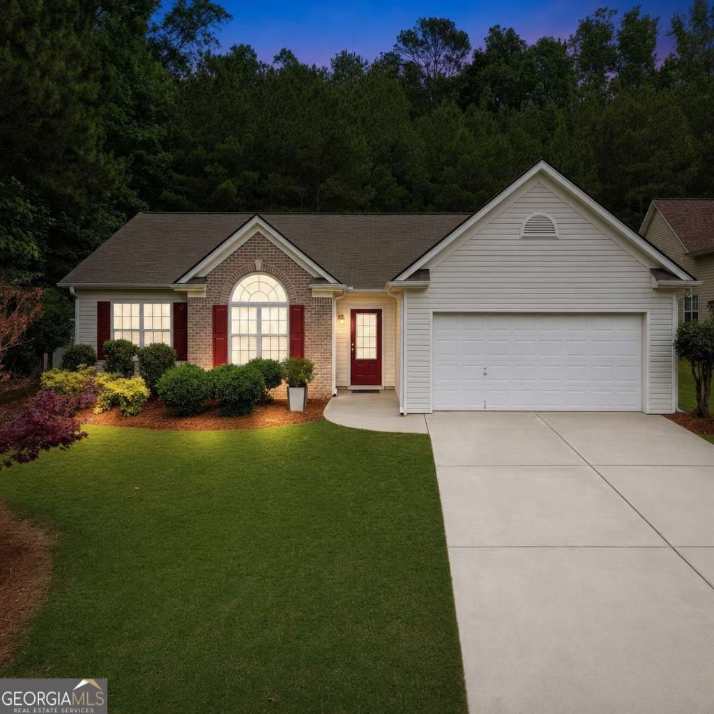 3 bedroom, 2 bathroom, 2,000 sq ft single family residence sold at 185 Nashport Lane, Dawsonville, GA 30534