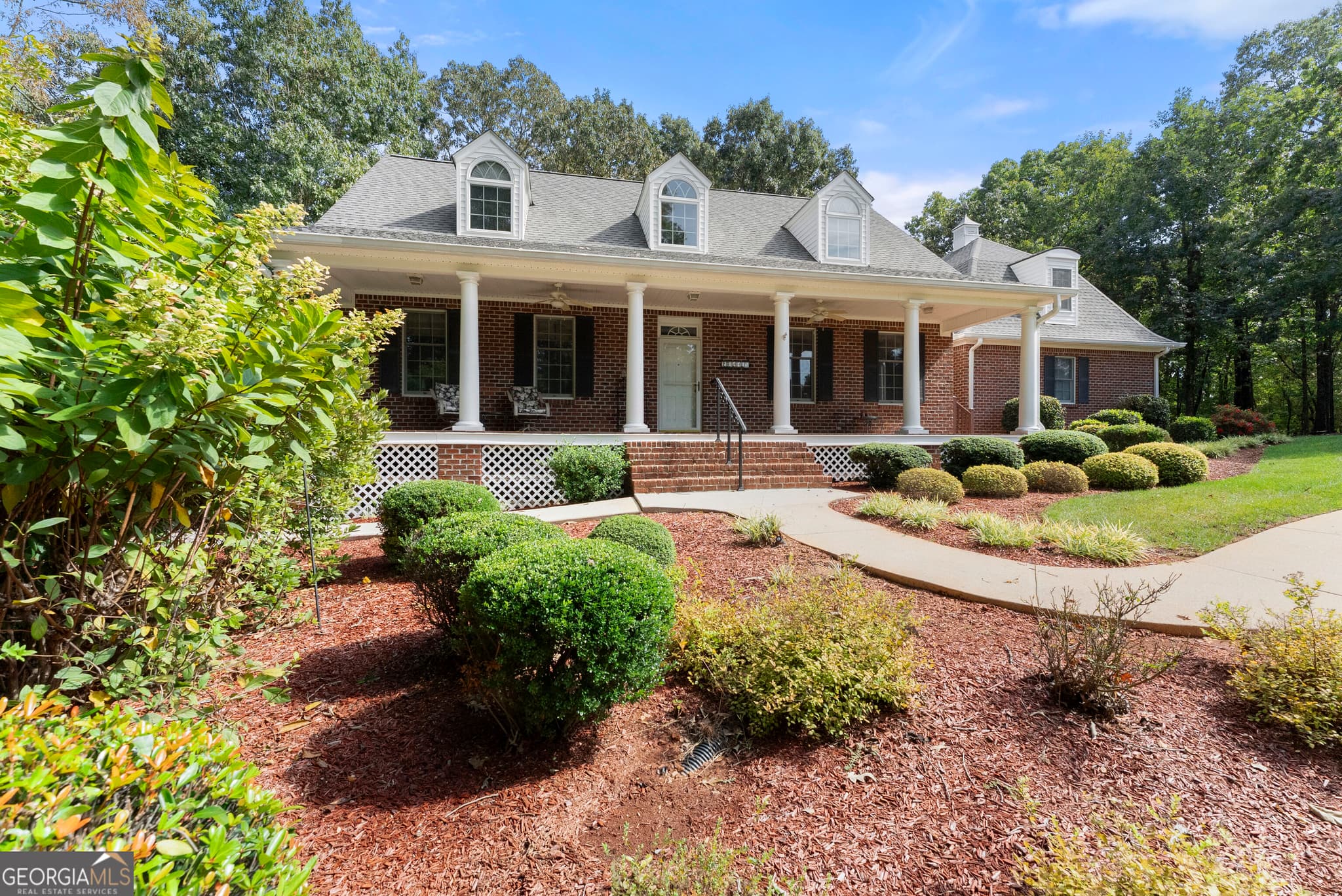 4 bedroom, 2.5 bathroom, 2,874 sq ft single family residence for sale at 149 Wyndage Court, Cornelia, GA 30531 — photo 3