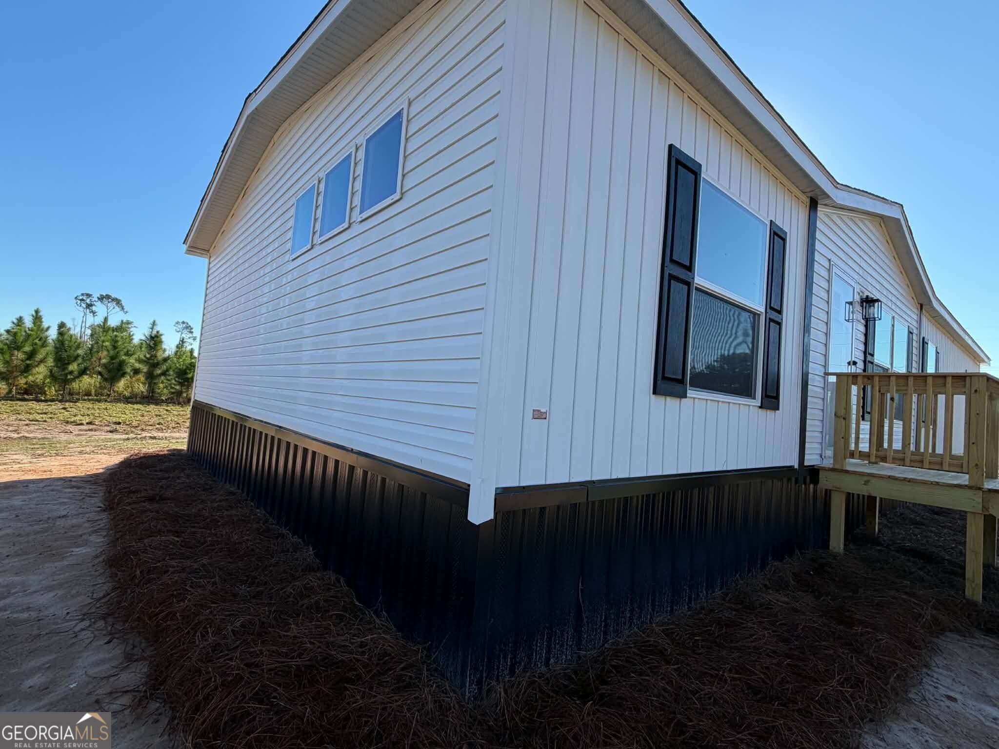 4 bedroom, 2 bathroom, 1,680 sq ft manufactured home,single family residence for sale at 2096 Sellers Road, Baxley, GA 31513 — photo 3