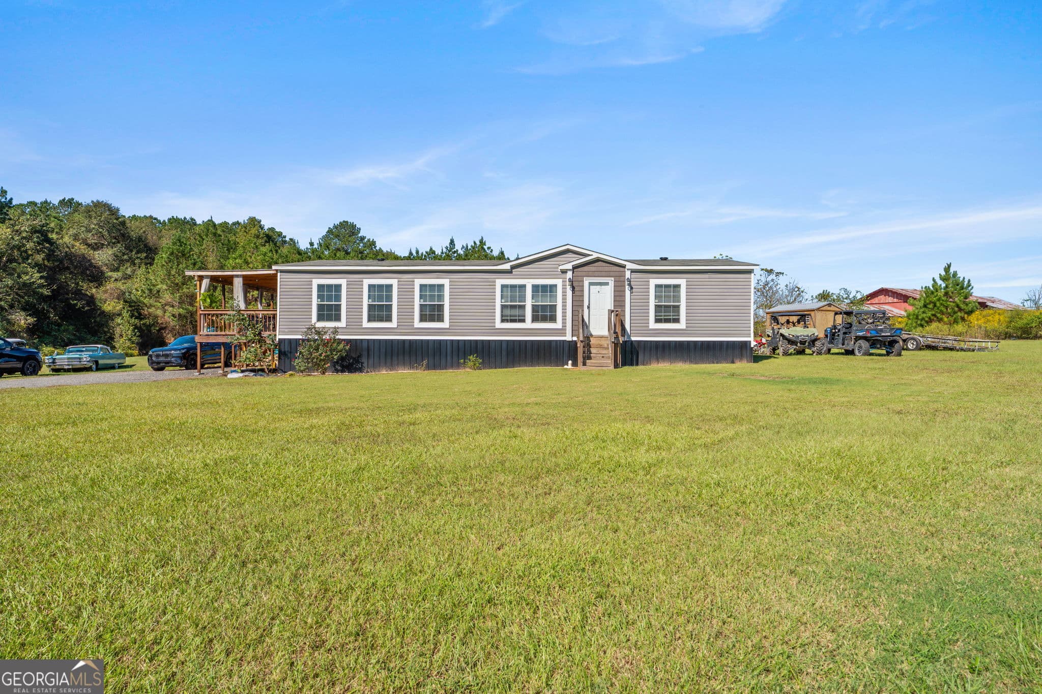 3 bedroom, 2 bathroom, 1,856 sq ft manufactured home,single family residence for sale at 916 E Flournoy Road, Hawkinsville, GA 31036 — photo 7