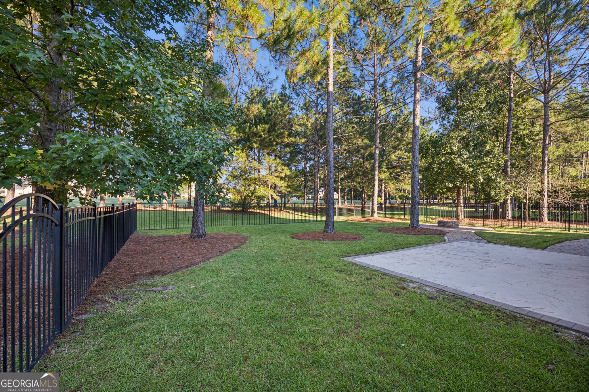 4 bedroom, 3 bathroom, 2,876 sq ft single family residence for sale at 118 Sutton Lane, Pooler, GA 31322 — photo 7