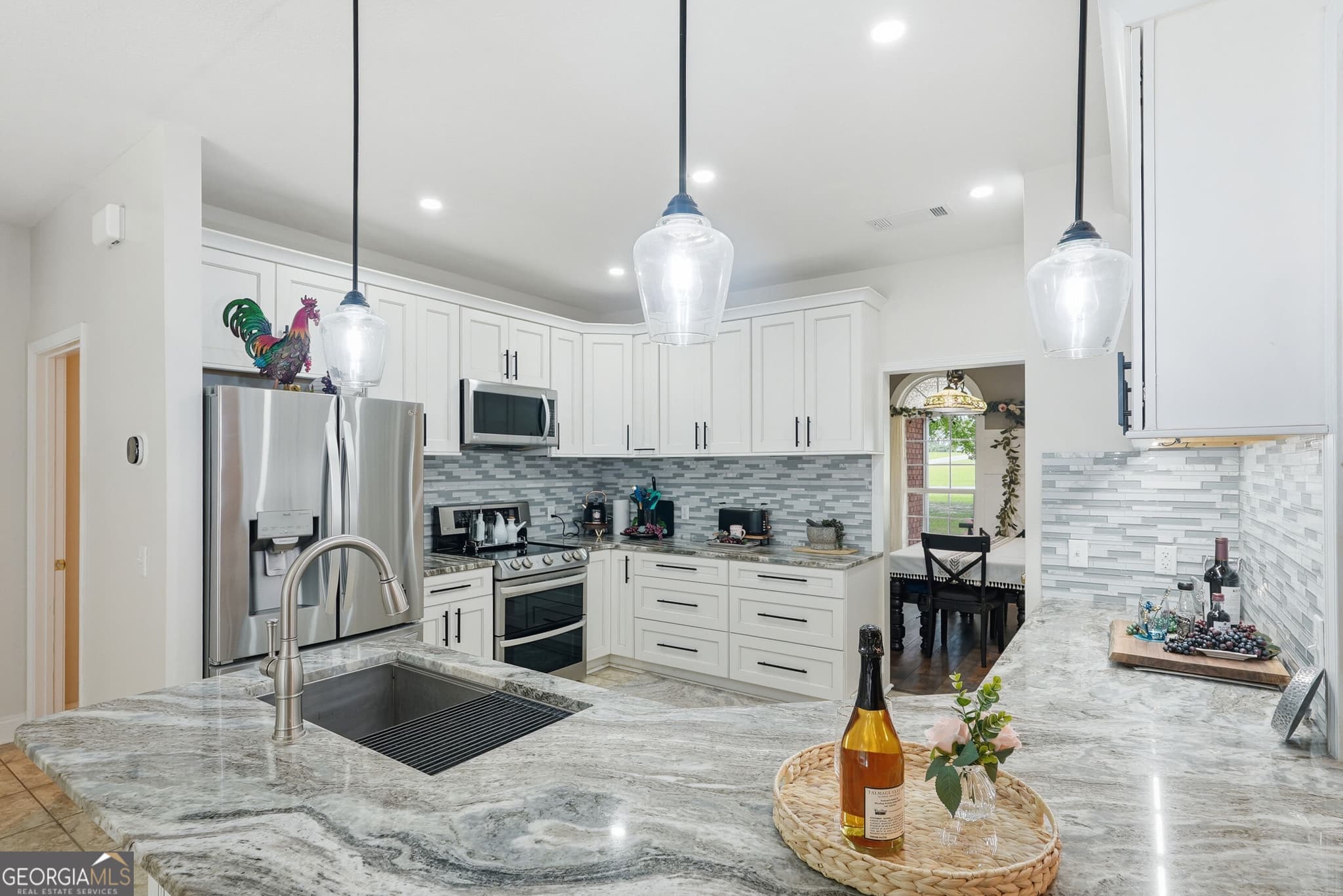 4 bedroom, 3.5 bathroom, 2,707 sq ft single family residence for sale at 1201 E Hampton Drive, Statesboro, GA 30461 — photo 8