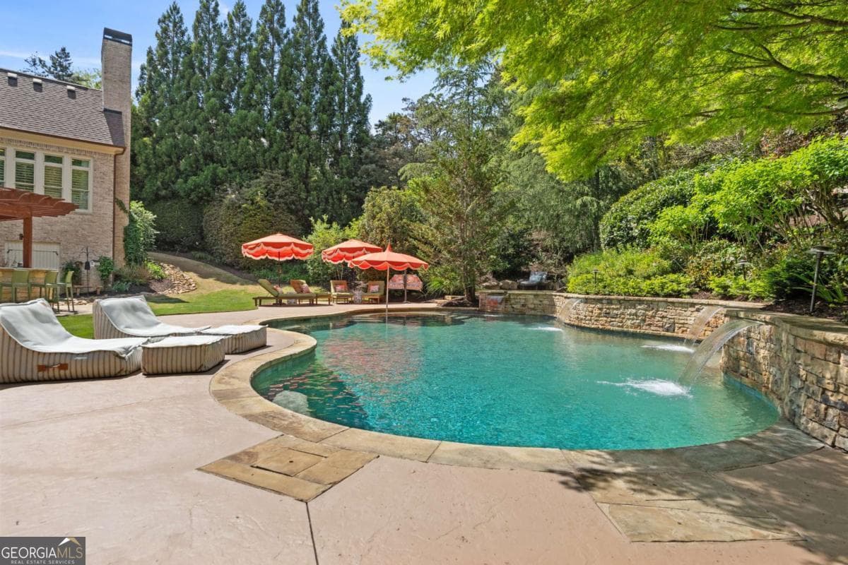 6 bedroom, 5.5 bathroom, 7,834 sq ft single family residence for sale at 3080 Creek Tree Lane, Cumming, GA 30041 — photo 3