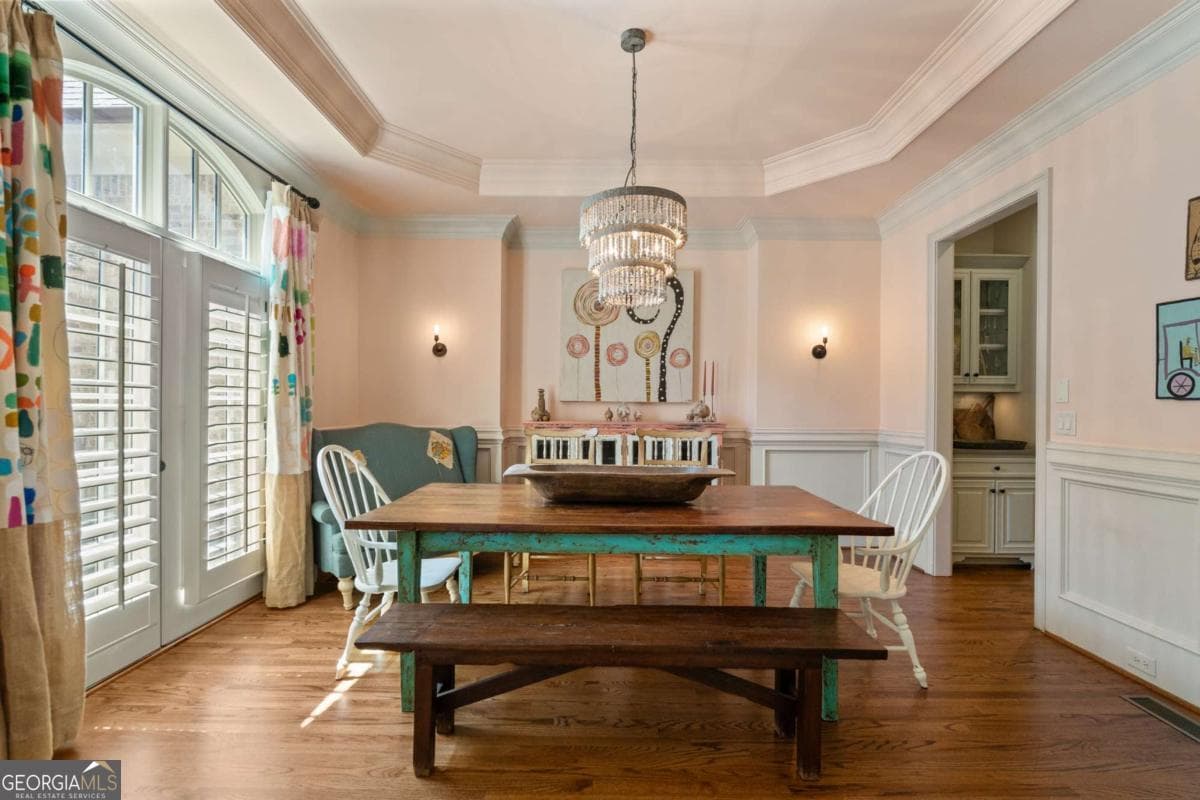 6 bedroom, 5.5 bathroom, 7,834 sq ft single family residence for sale at 3080 Creek Tree Lane, Cumming, GA 30041 — photo 8