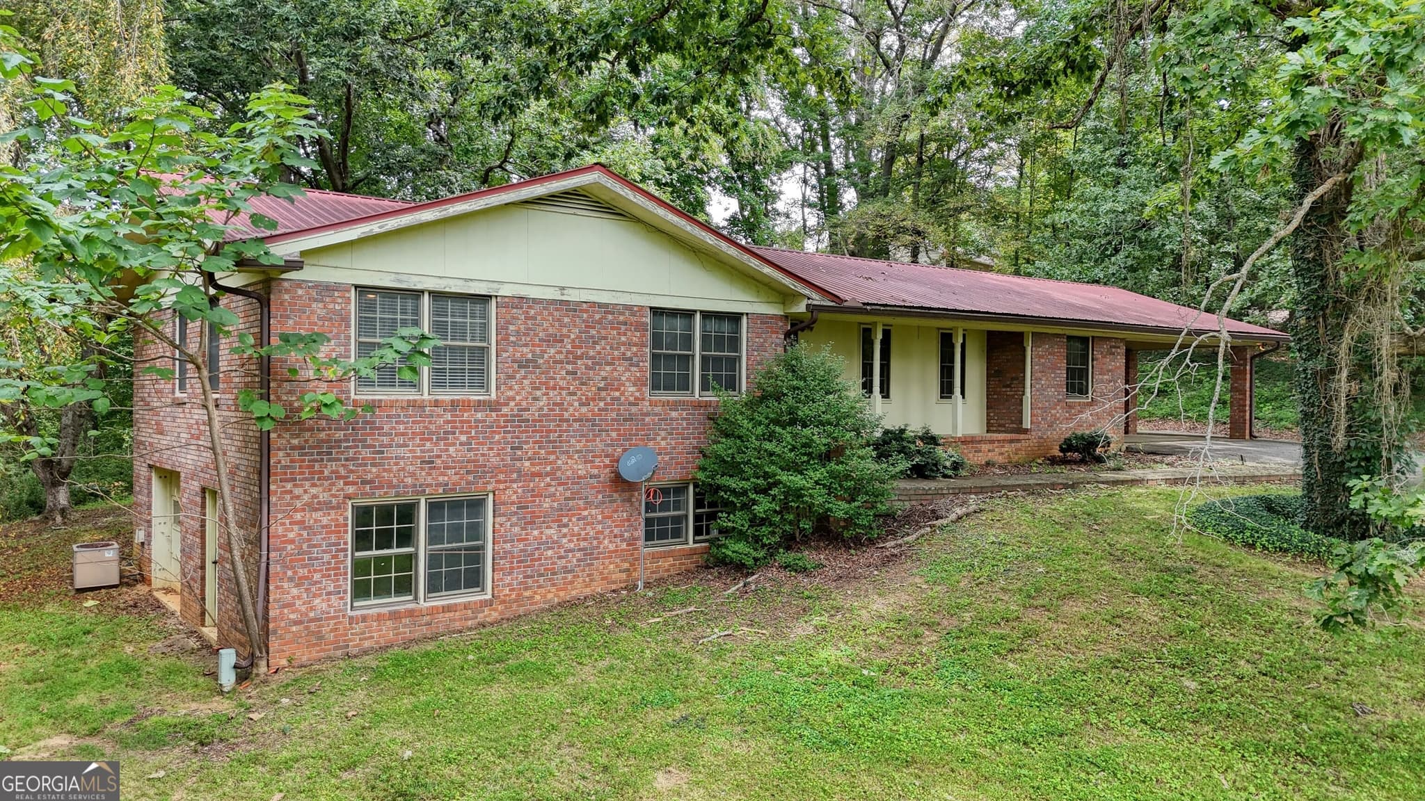 3 bedroom, 2 bathroom single family residence for sale at 727 Bell Creek Road, Hiawassee, GA 30546 — photo 3
