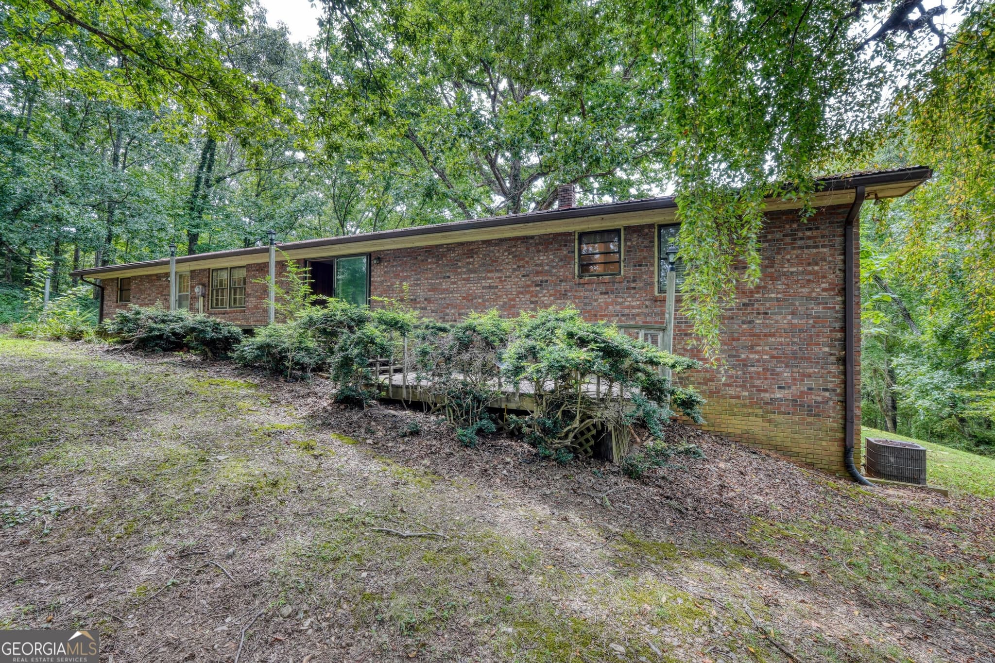 3 bedroom, 2 bathroom single family residence for sale at 727 Bell Creek Road, Hiawassee, GA 30546 — photo 5