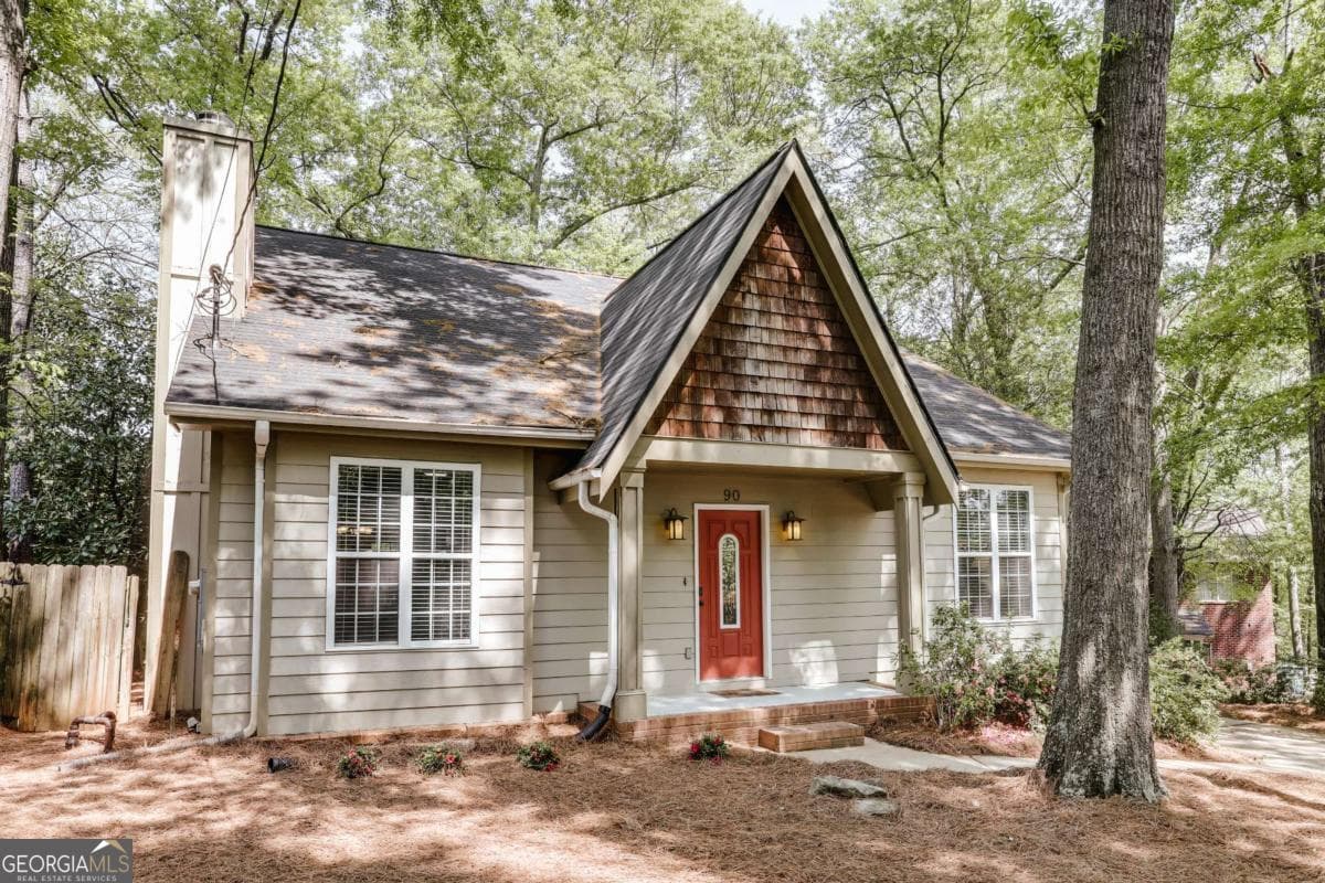 3 bedroom, 2 bathroom, 1,791 sq ft single family residence sold at 90 Hart Avenue, Athens, GA 30606