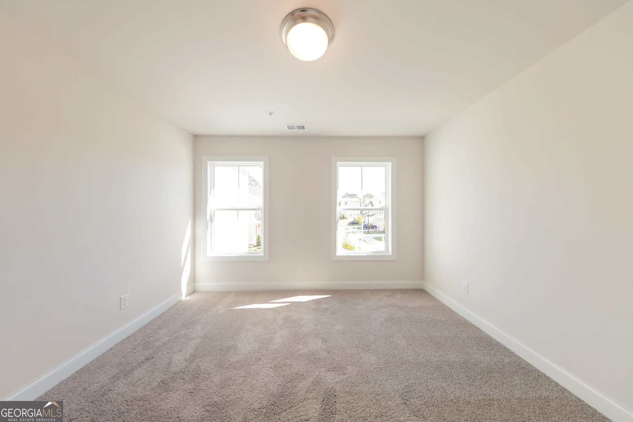 3 bedroom, 2.5 bathroom, 2,025 sq ft single family residence for sale at 1644 Crestcreek Court, Marietta, GA 30008 — photo 9