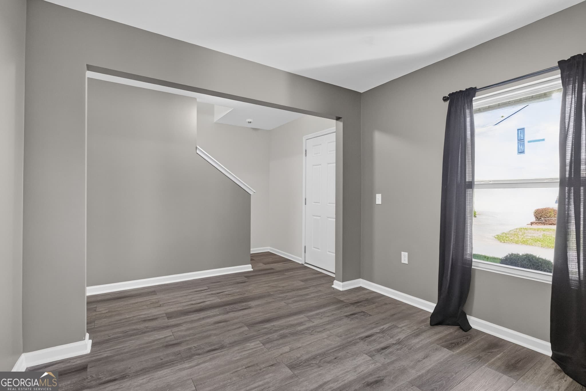 4 bedroom, 2.5 bathroom, 1,800 sq ft single family residence for sale at 215 Barbour Lane, Hinesville, GA 31313 — photo 8