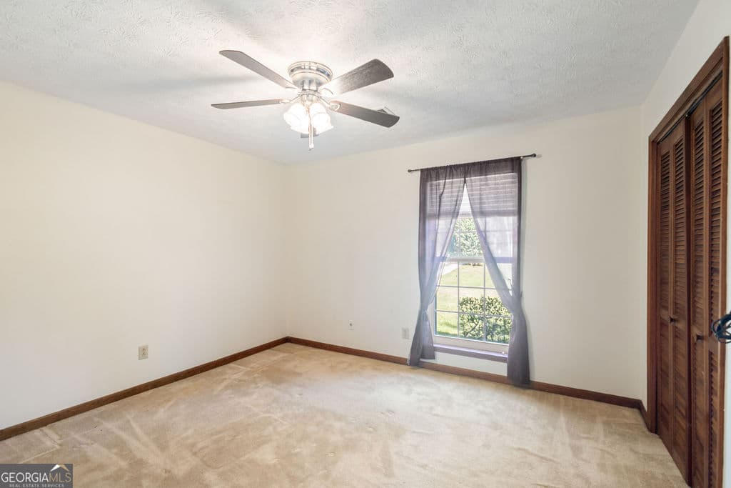 3 bedroom, 2 bathroom, 2,203 sq ft single family residence for sale at 145 Pine Trail Road, Fayetteville, GA 30214 — photo 10